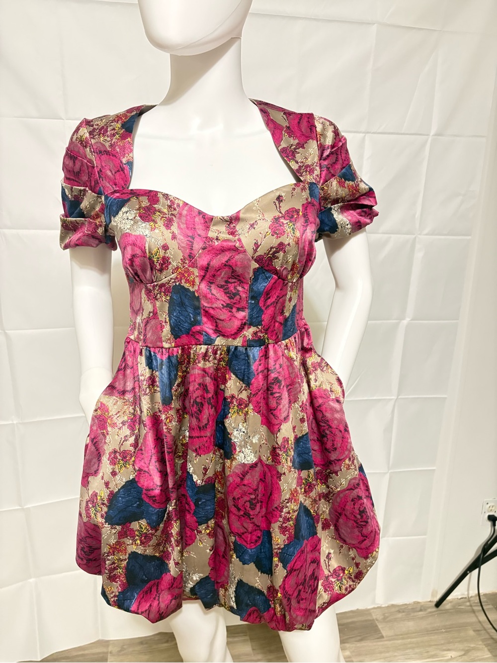 Forever 21 Twisted Floral Puff Sleeve Bubble Hem Mini Dress S